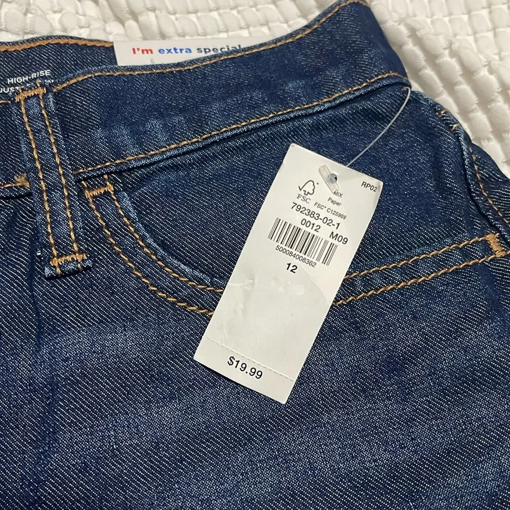 NWT- Old Navy - girl’s 10. Two Shorts Bundle